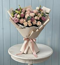 Букет цветов из:  Розы и Лизиантусы в Дмитриевском