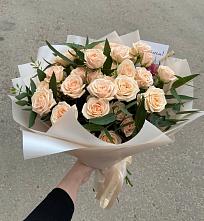 Букет Кремовые розы Латте в Дмитриевском