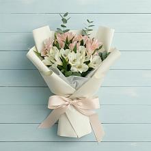 Букет цветов из:  Альстромерии #REPLACE_PRED# Дмитриевском