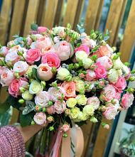 Букет цветов из:  Розы #REPLACE_PRED# Дмитриевском