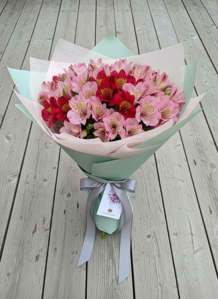 Букет цветов из: Альстромерии в Дмитриевском