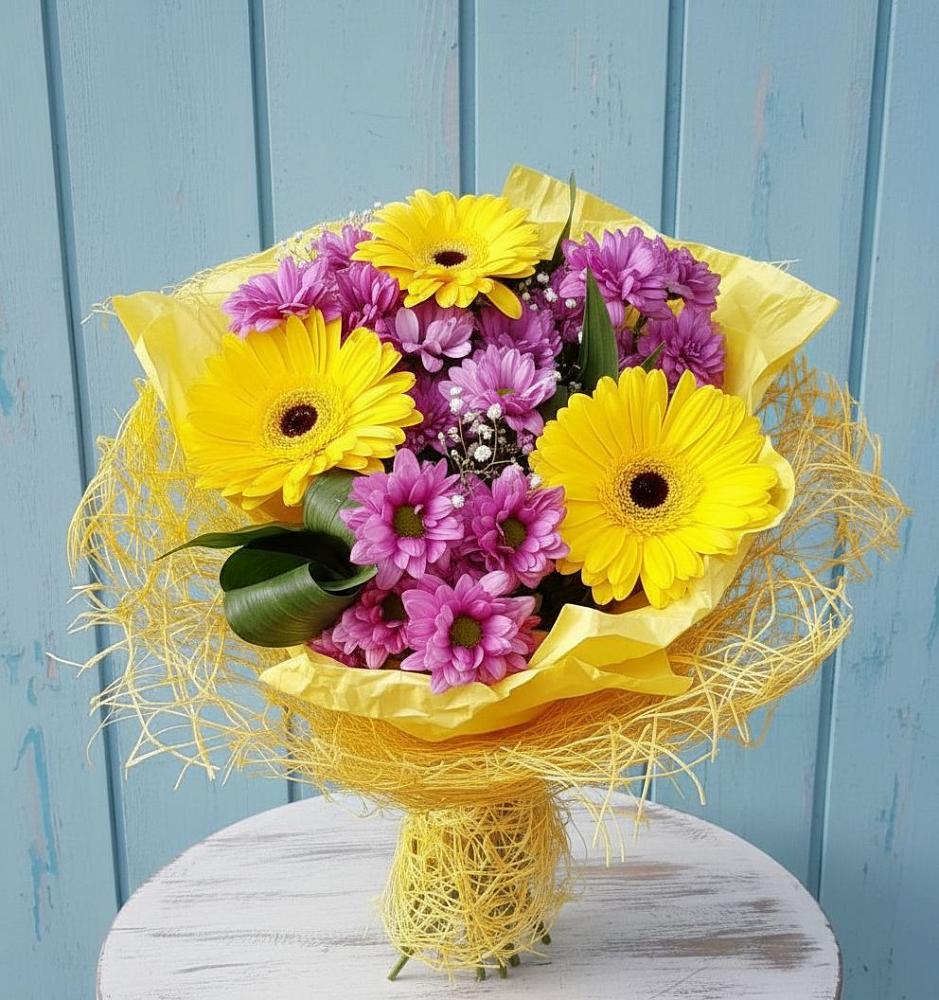 Букет цветов из: Хризантемы и Герберы в Дмитриевском
