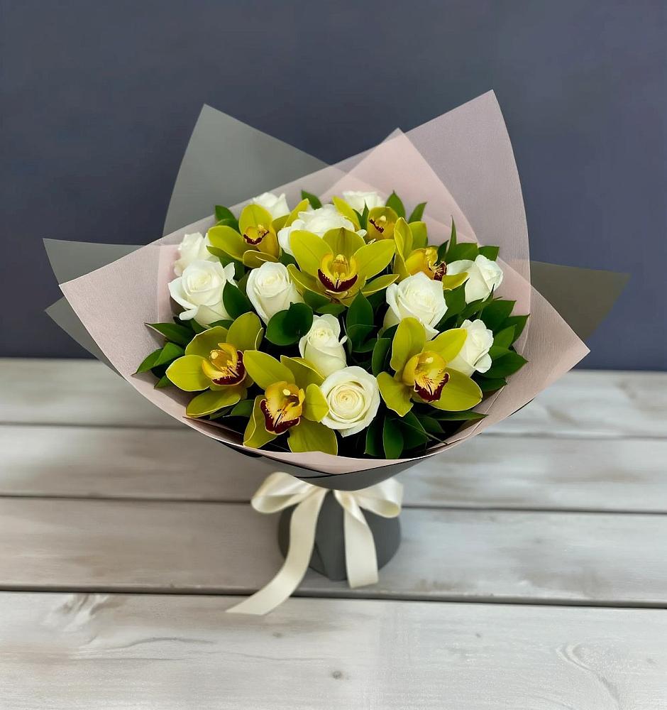 Букет цветов из: Орхидеи и Розы в Дмитриевском