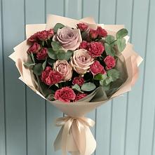 Букет цветов из:  Гвоздики и Розы в Дмитриевском