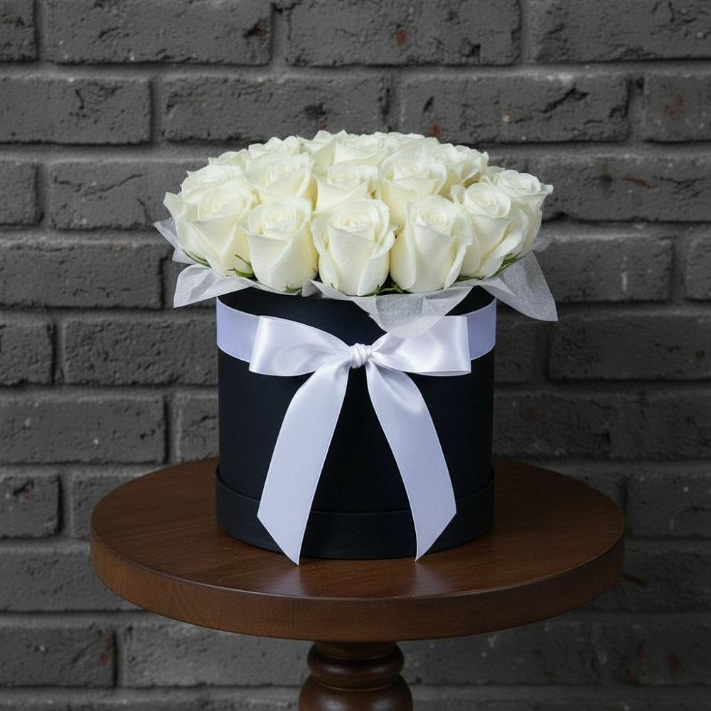 Цветочная композиция из Розы в шляпной коробке в Дмитриевском