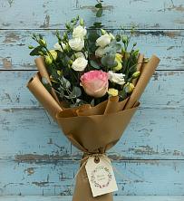 Букет цветов из:  Розы и Лизиантусы в Дмитриевском